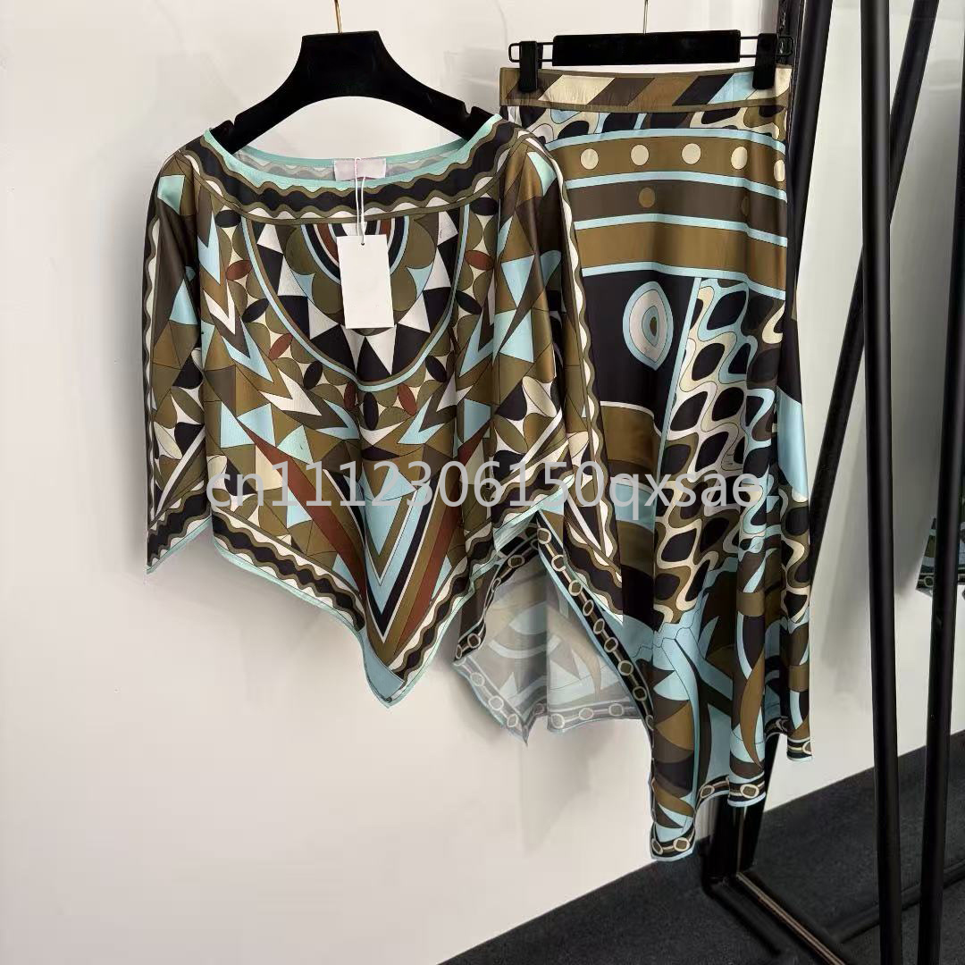 Luxury Design Women's Black Cl - Streetwear Brand Top ulasan dan harga